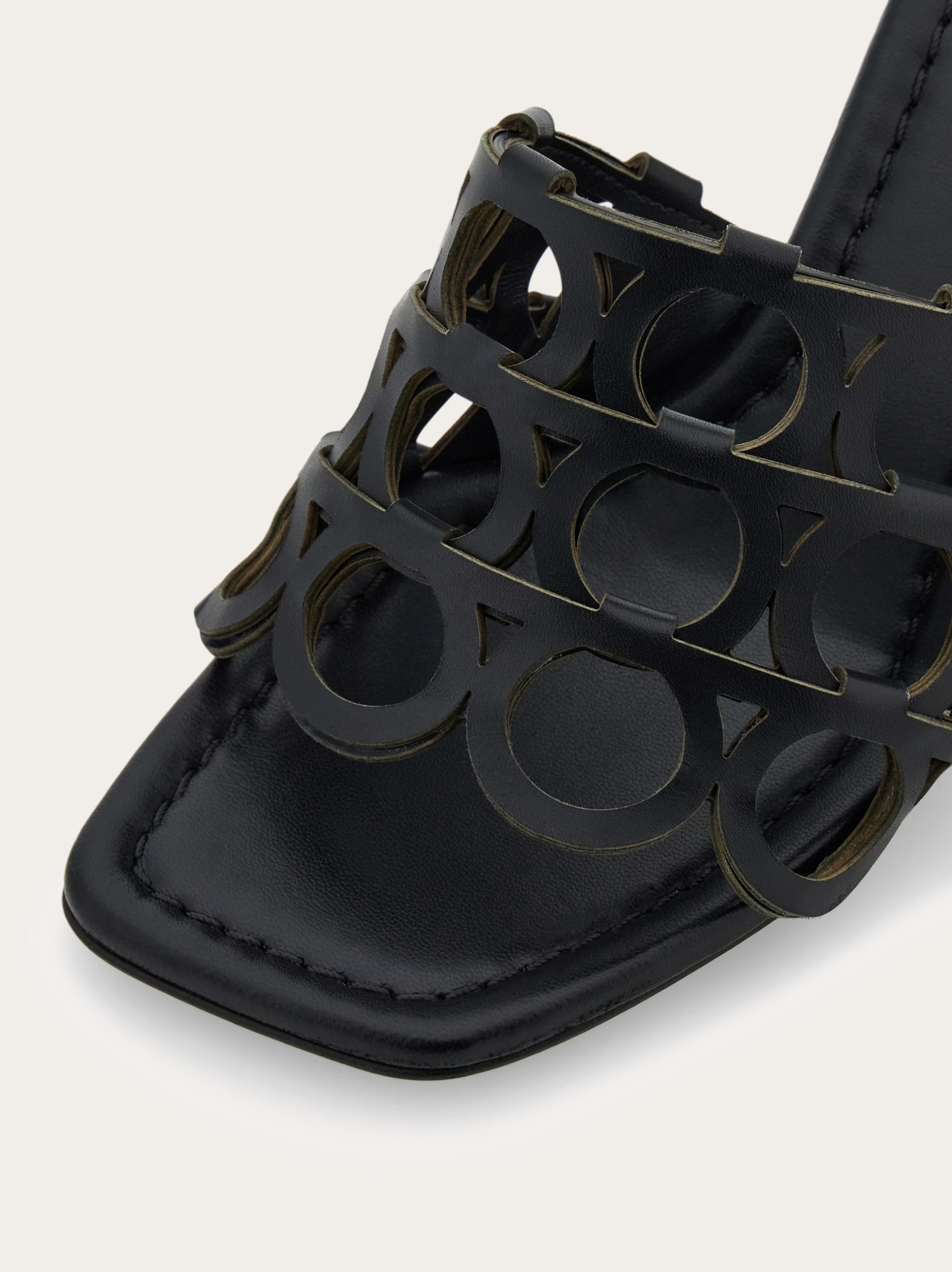 Ferragamo Gancini sandal - Image 5